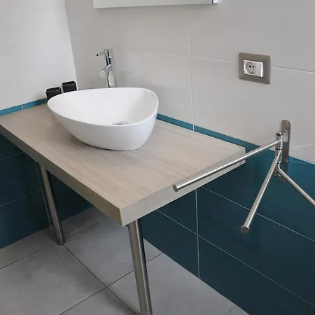 Centro Gma Tourism アパート トッレ・ラピッロ