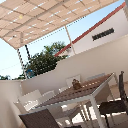 Centro Gma Tourism アパート トッレ・ラピッロ